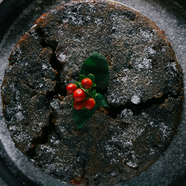 Blow those Christmas Pudding lovers away at your holiday party (and convert the haters) with this uh-mazing Christmas Pudding swimming in Caramel Sauce!